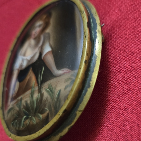 Victorian Hand-Painted Porcelain Brooch - Picture 8 of 16